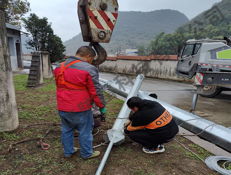 贵州贵阳某部队独立避雷塔安装